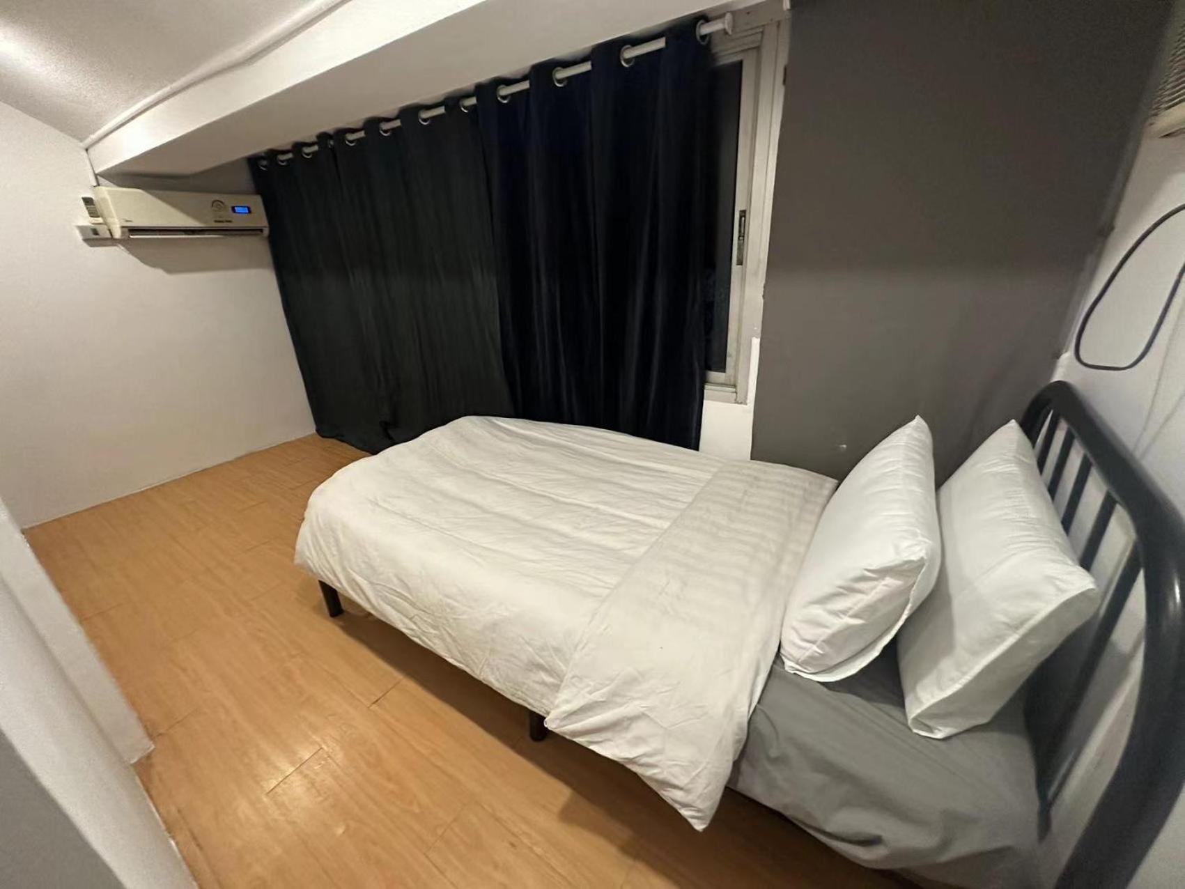 The Cute Silom Hostel Банкок Екстериор снимка