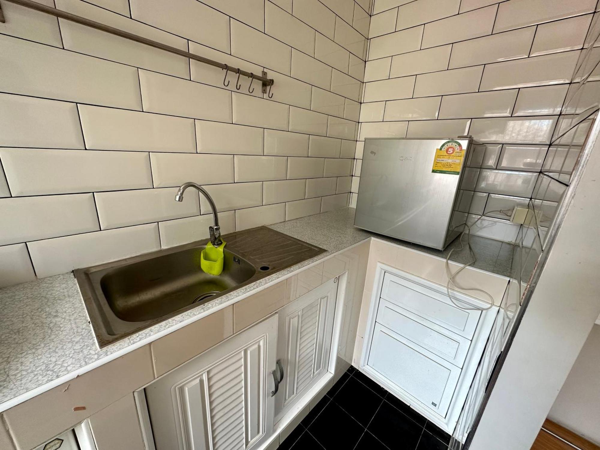 The Cute Silom Hostel Банкок Екстериор снимка