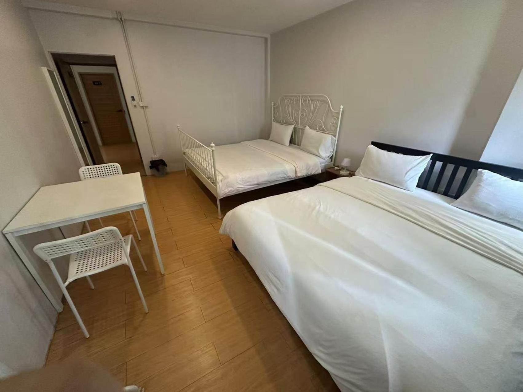 The Cute Silom Hostel Банкок Екстериор снимка
