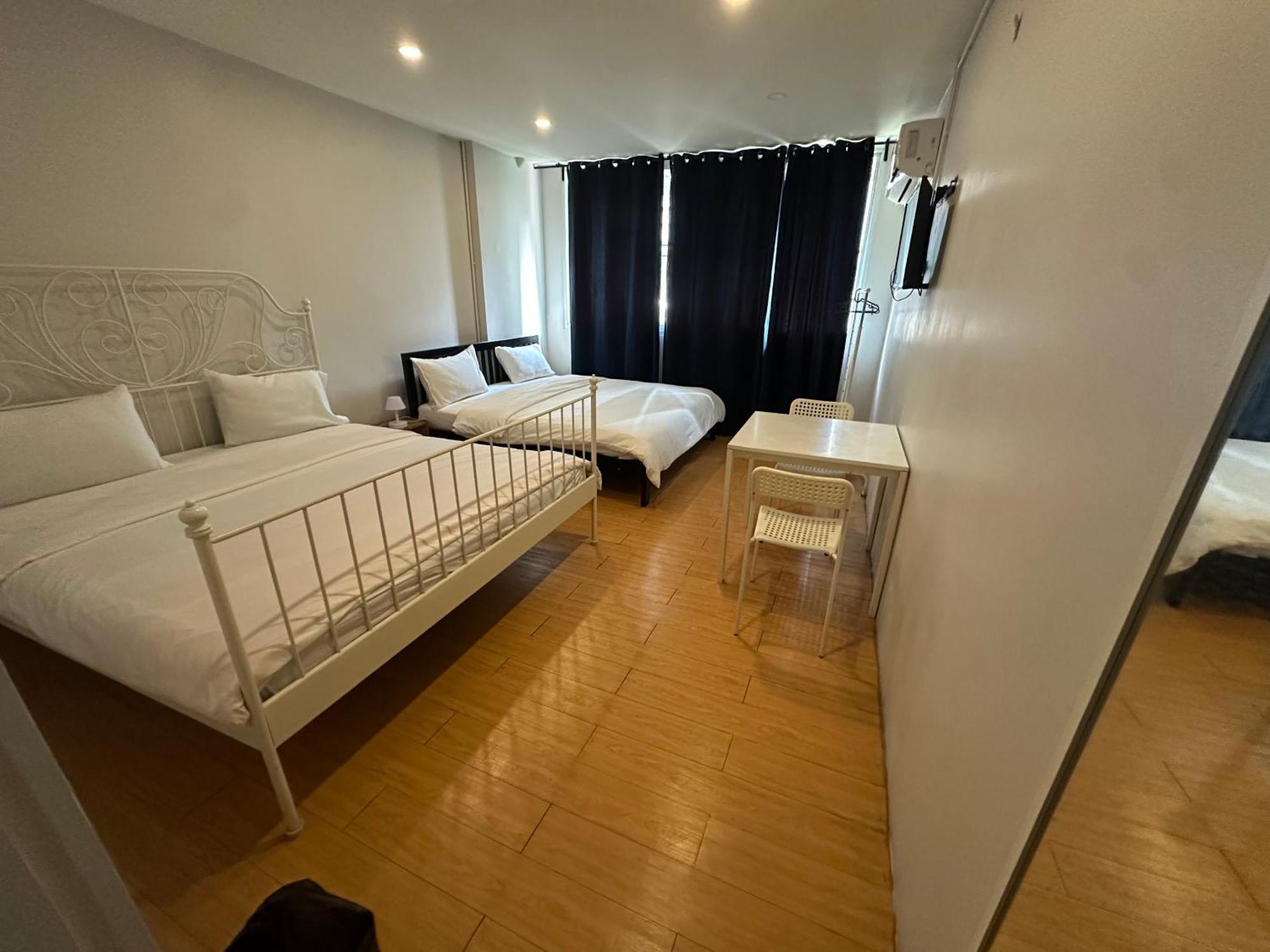 The Cute Silom Hostel Банкок Екстериор снимка